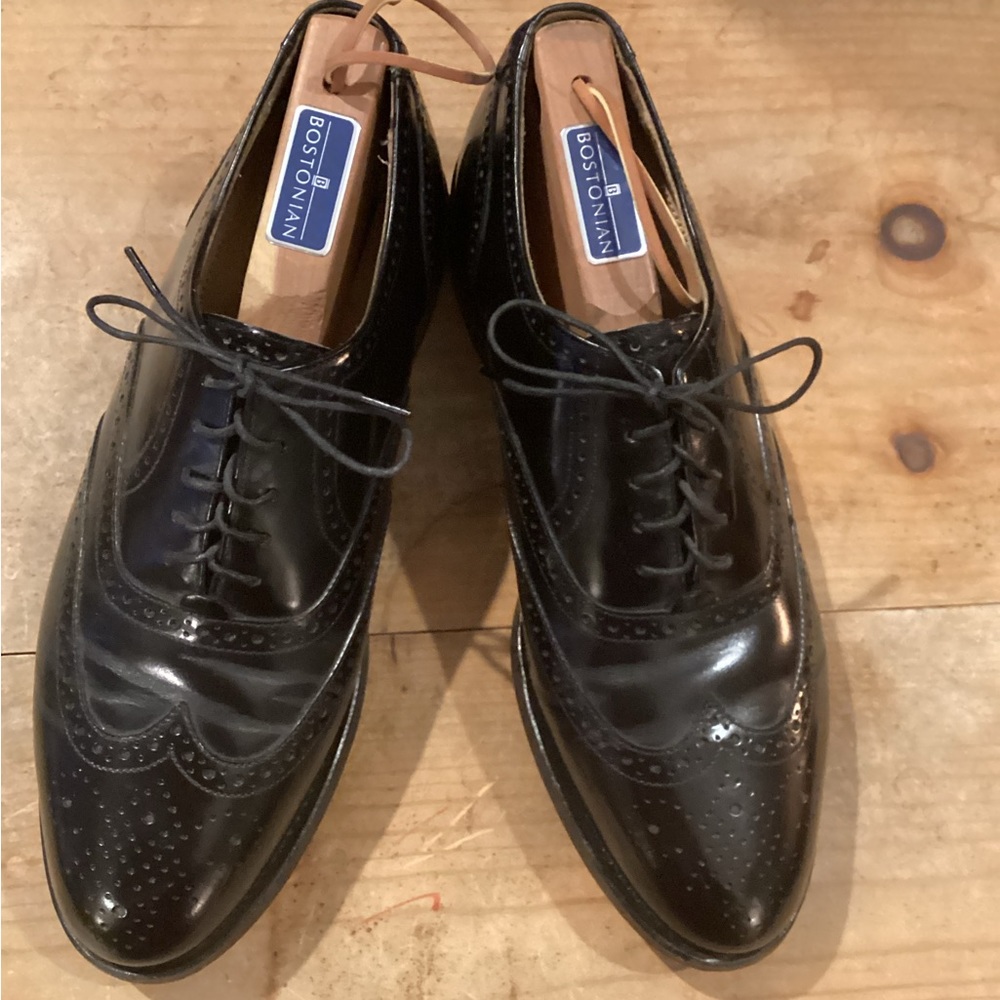 Bostonian Classic Wing Tip Black Leather - Picture 2 of 8